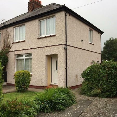 Rhuddlan House Villa ภายนอก รูปภาพ