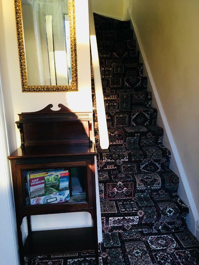 Rhuddlan House Villa ภายนอก รูปภาพ