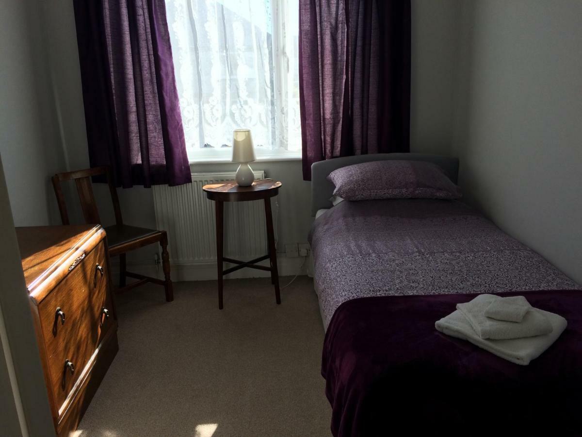 Rhuddlan House Villa ภายนอก รูปภาพ